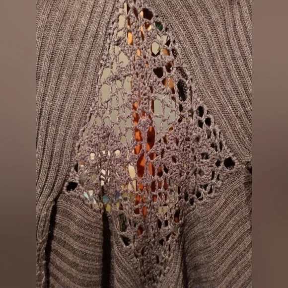 Exhilaration Long Thick Grey Cardigan w/ design on back - Picture 3 of 3